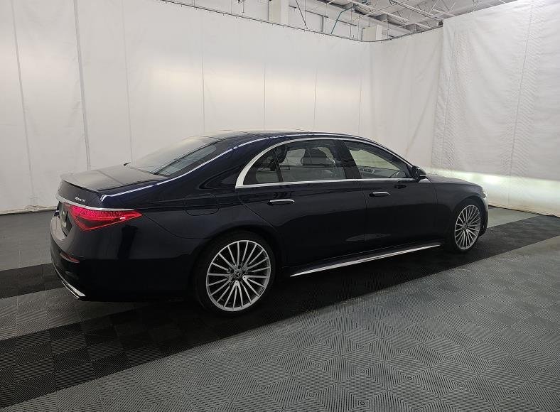 Used 2023 Nautical Blue Mercedes-Benz S 500 image 3
