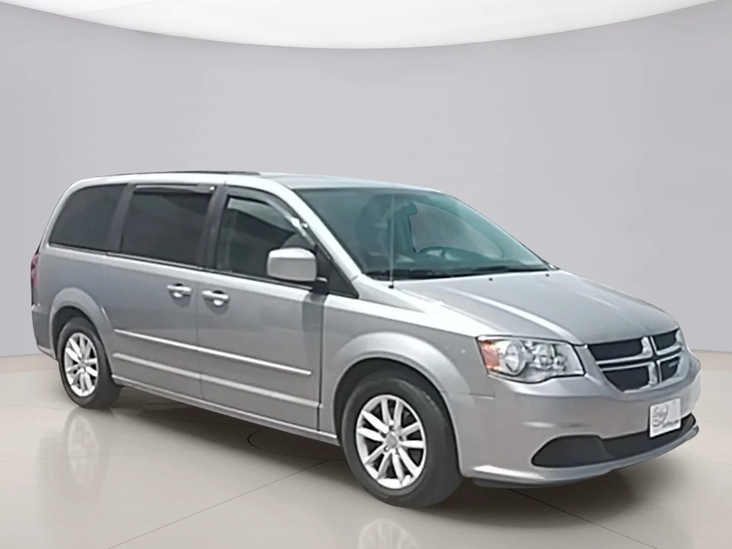 Used 2015 Silver Dodge SXT image 7