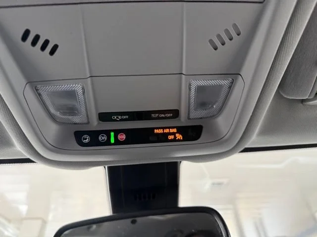 Used 2021 Summit White GMC SLE image 21