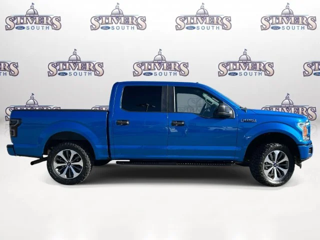 Used 2019 Blue Ford XL image 2