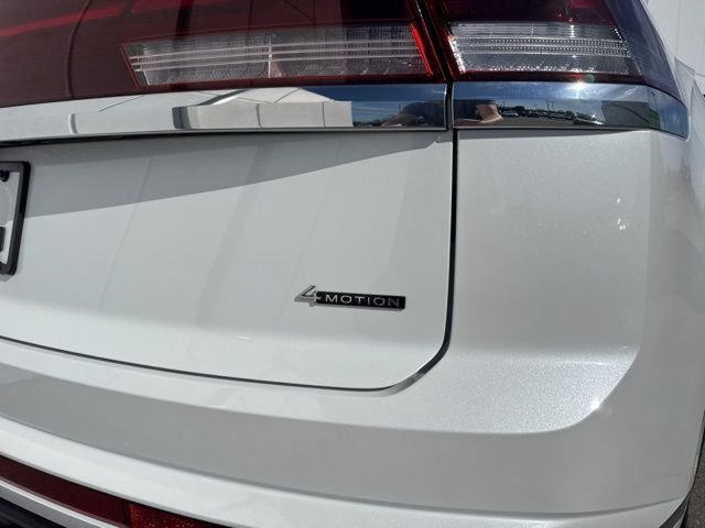 New 2026 Opal White Pearl Volkswagen 2.0T SEL Premium R-Line image 10