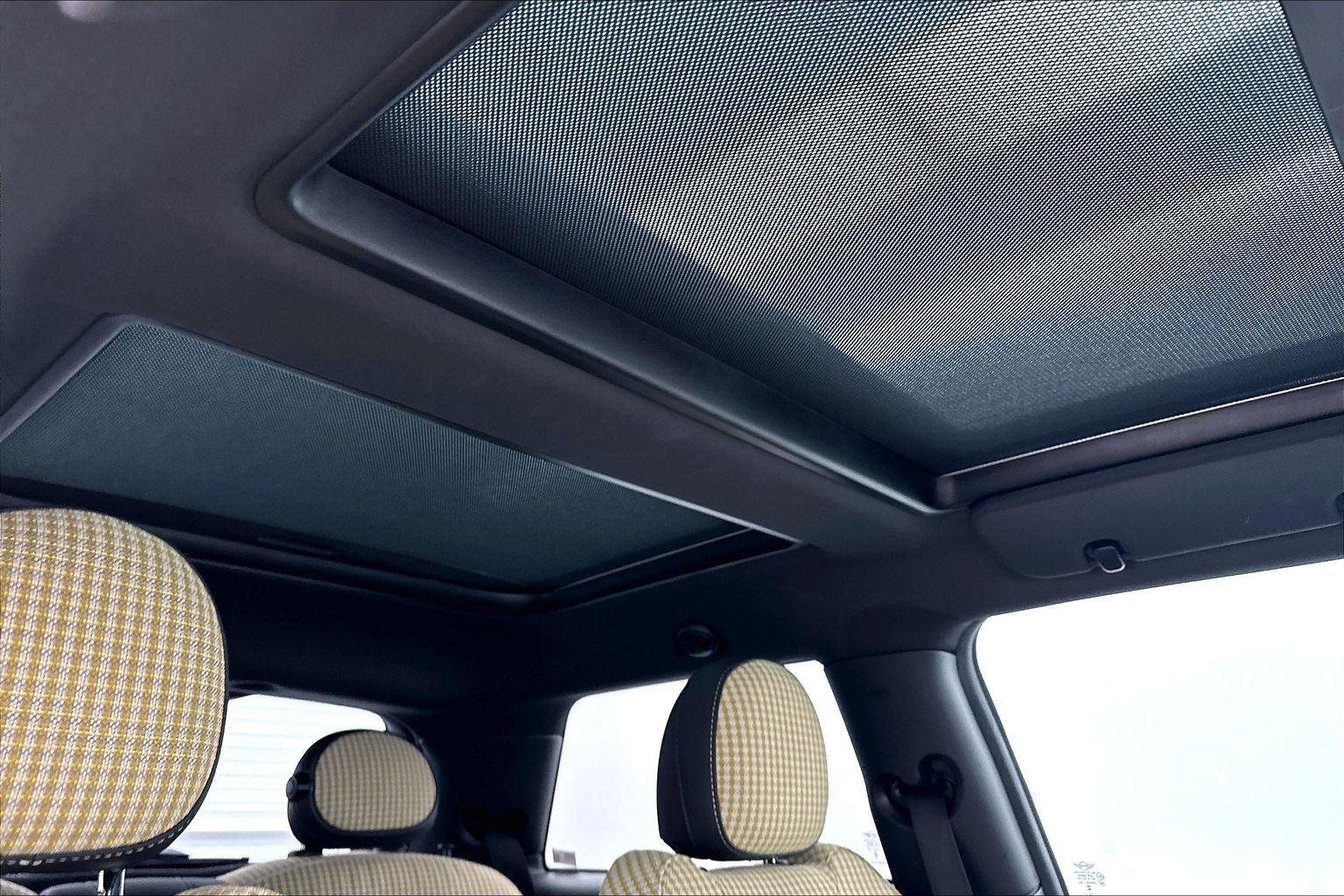 2024 MINI Hardtop 2 Door S - Photo 23