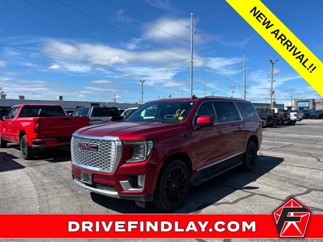 Used 2023  GMC Denali image 1
