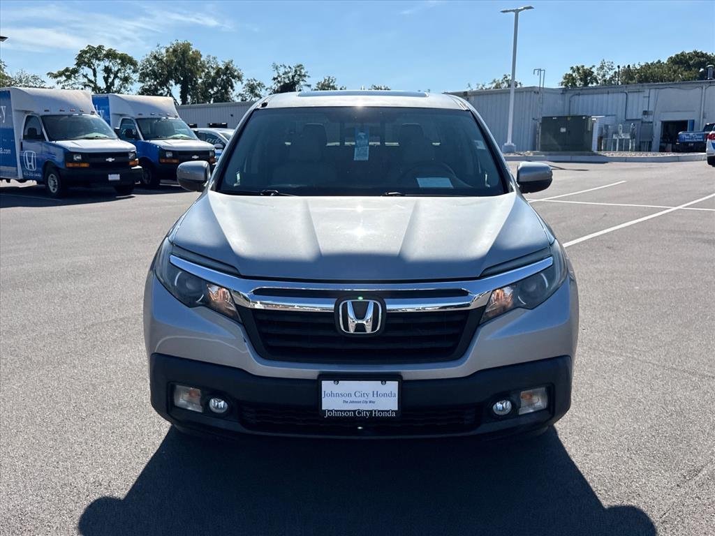 Certified Used 2019 Lunar Silver Metallic Honda RTL image 11