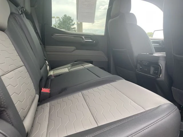 Used 2025 White Chevrolet ZR2 image 16