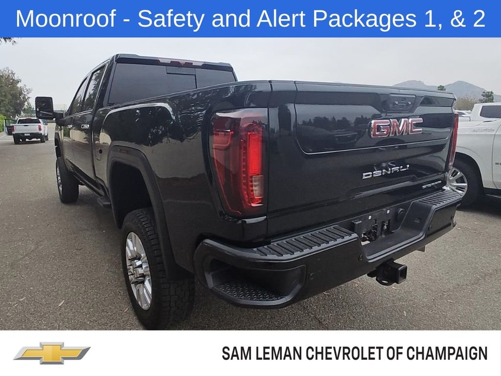 Used 2022 Black GMC Denali image 6