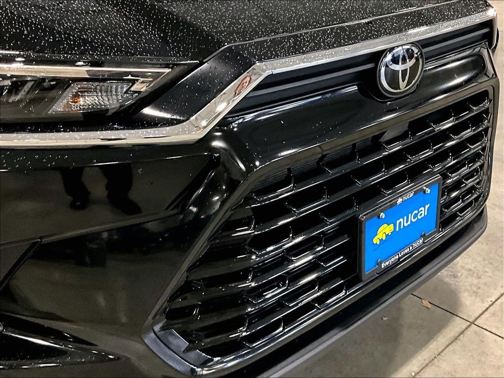Used 2024 Black Toyota XLE image 33
