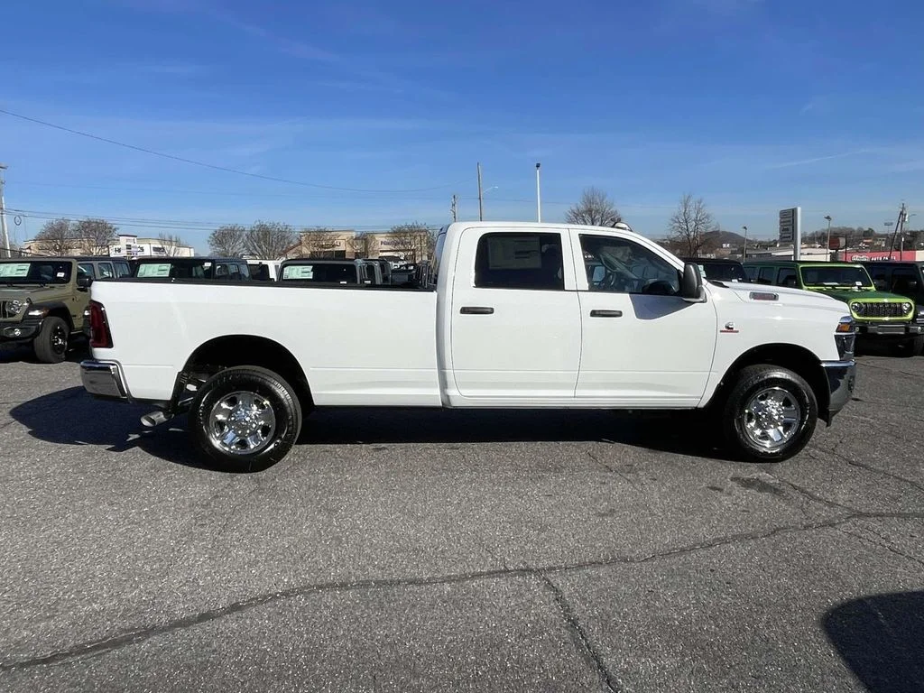 New 2026 Bright White Clear-Coat Exterior Paint RAM Tradesman image 9