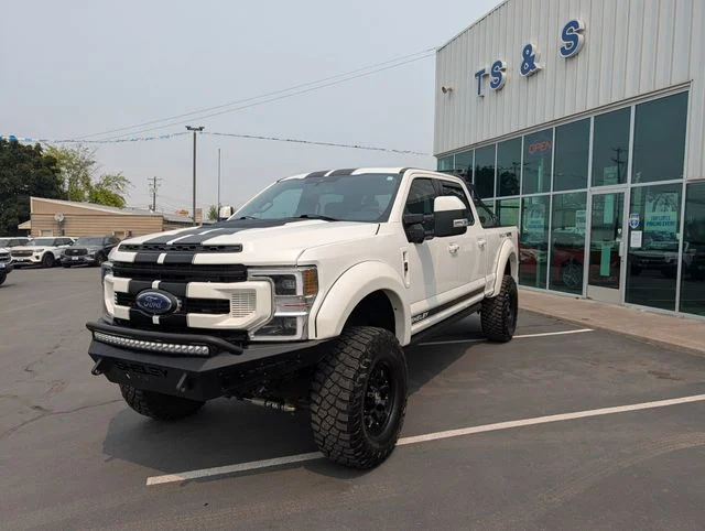 Used 2022 White Ford Lariat image 8