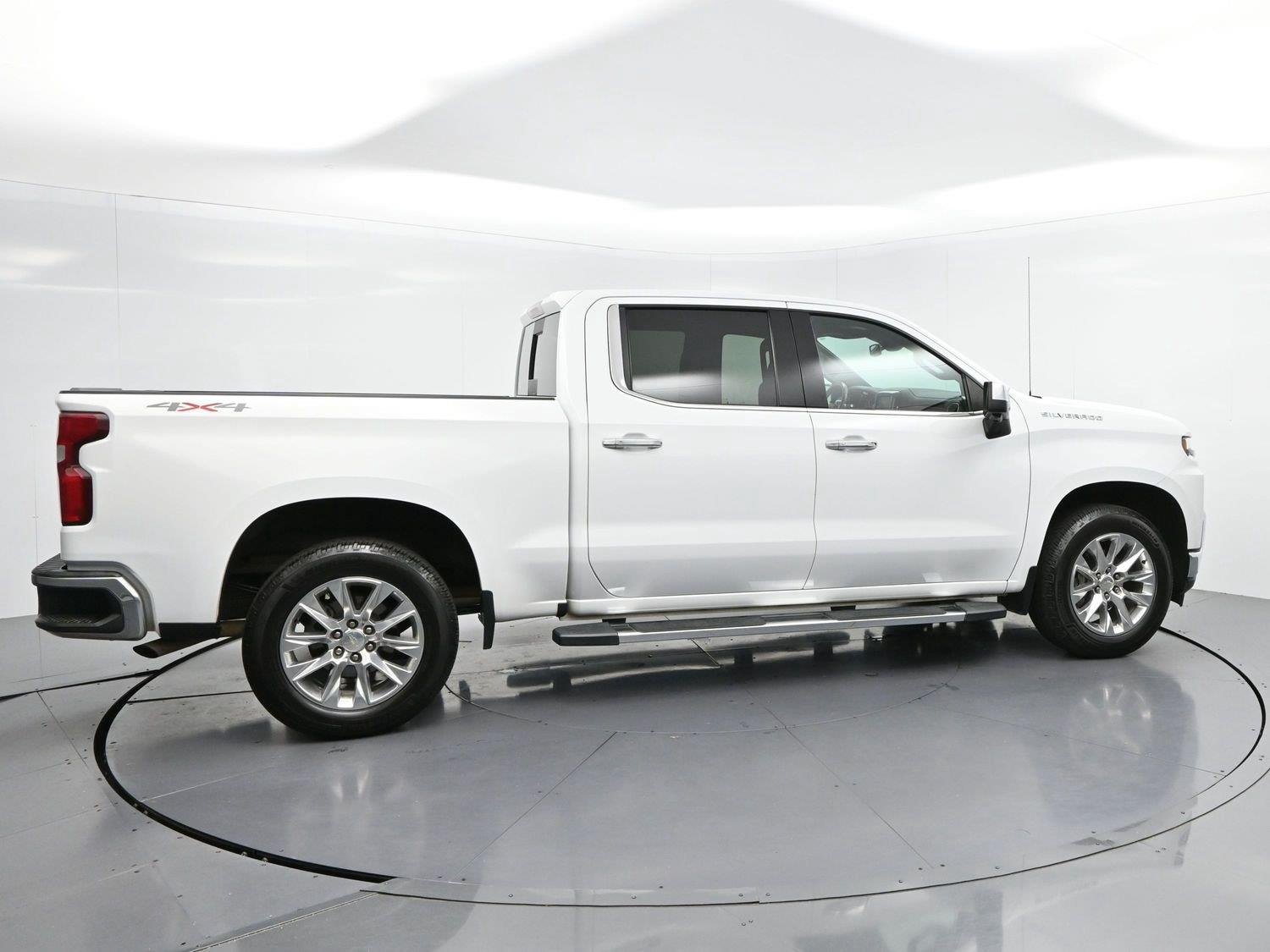 Used 2021 SUMMIT WHITE Chevrolet LTZ image 8