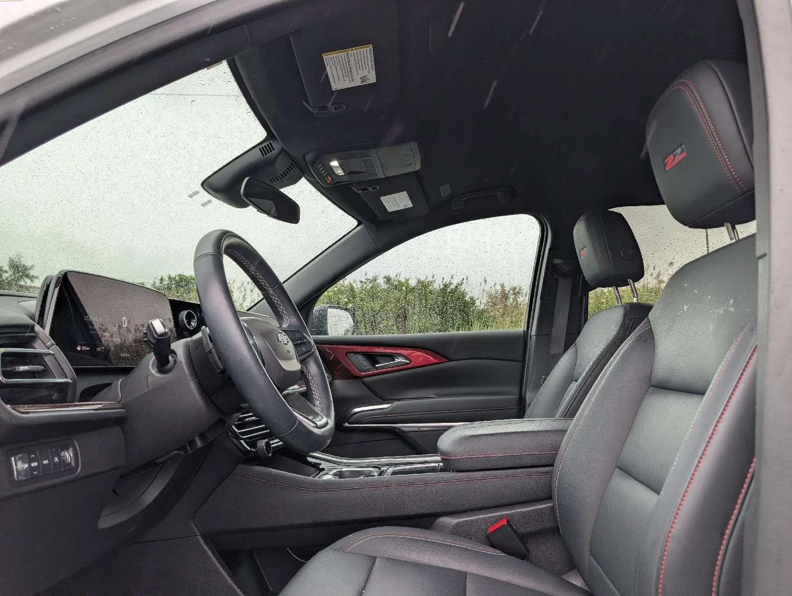 Used 2024 Summit White Chevrolet Z71 image 12
