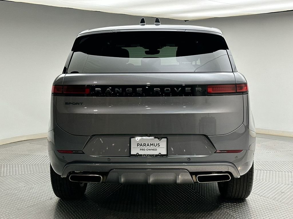 Used 2024 Eiger Gray Metallic Land Rover Dynamic SE image 12