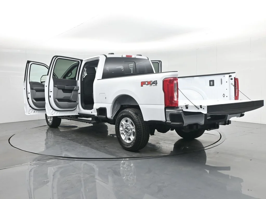 New 2026 White Ford XL image 36