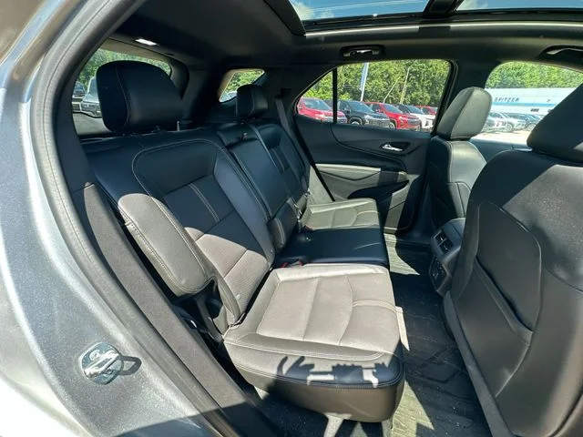 Used 2024 Gray Chevrolet Premier image 31