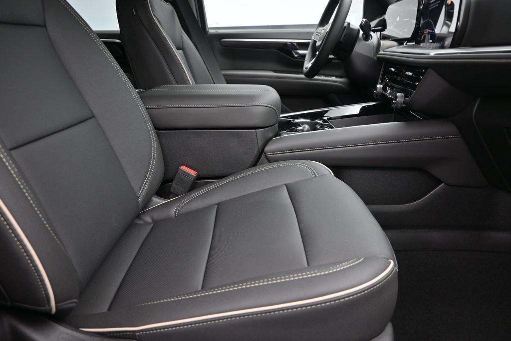 2026 Chevrolet Suburban Premier - Photo 26