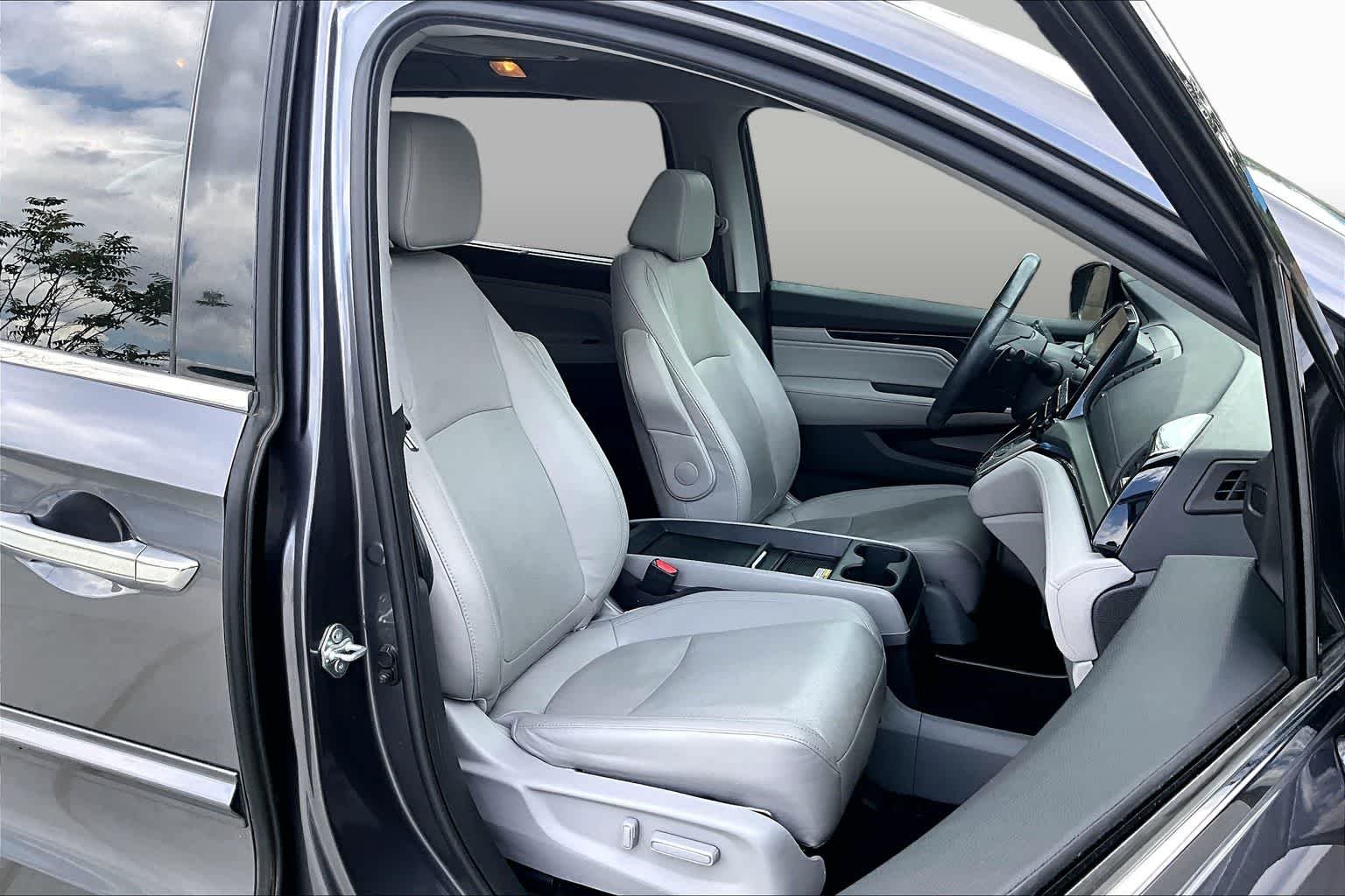 Used 2019 Modern Steel Metallic Honda Elite image 9