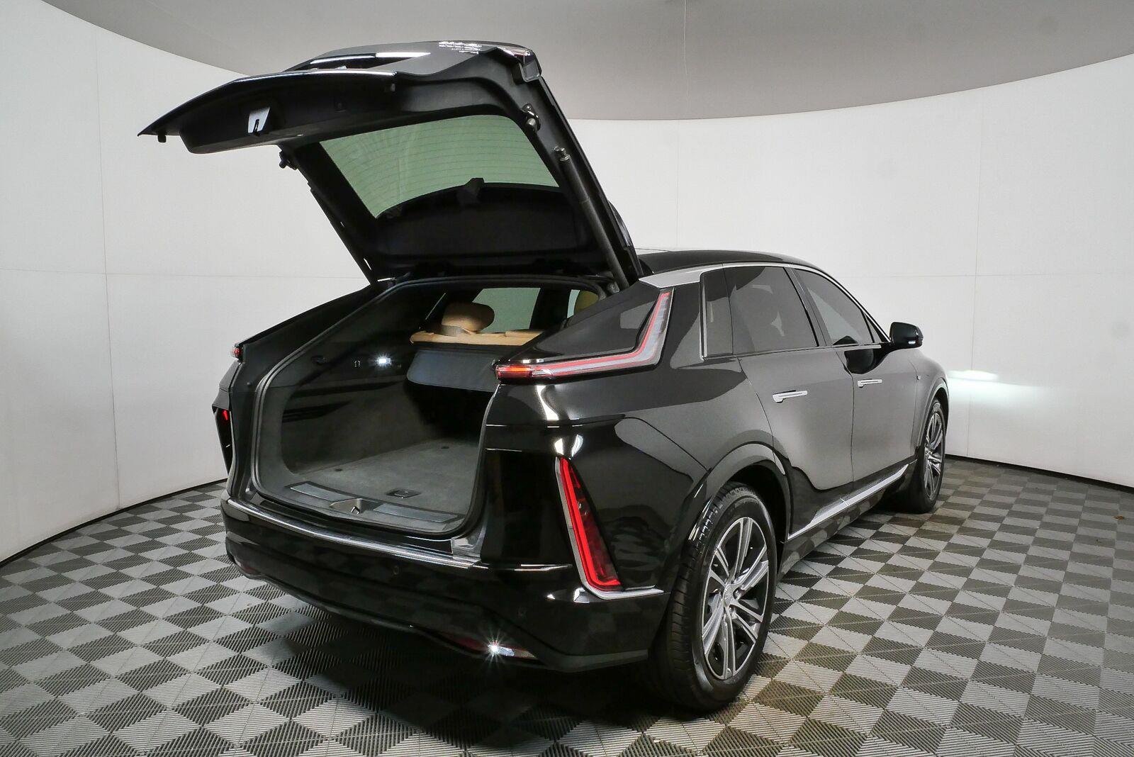 Certified Used 2024 Stellar Black Metallic Cadillac Luxury 3 image 26