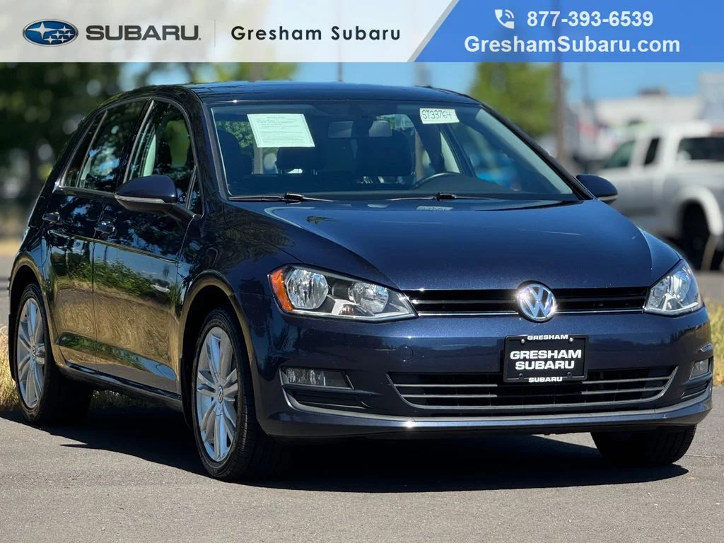 Used 2016 Night Blue Metallic Volkswagen TSI SE 4-Door image 1