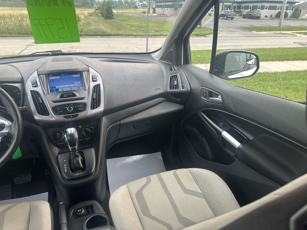 Used 2018 White Ford XLT image 11