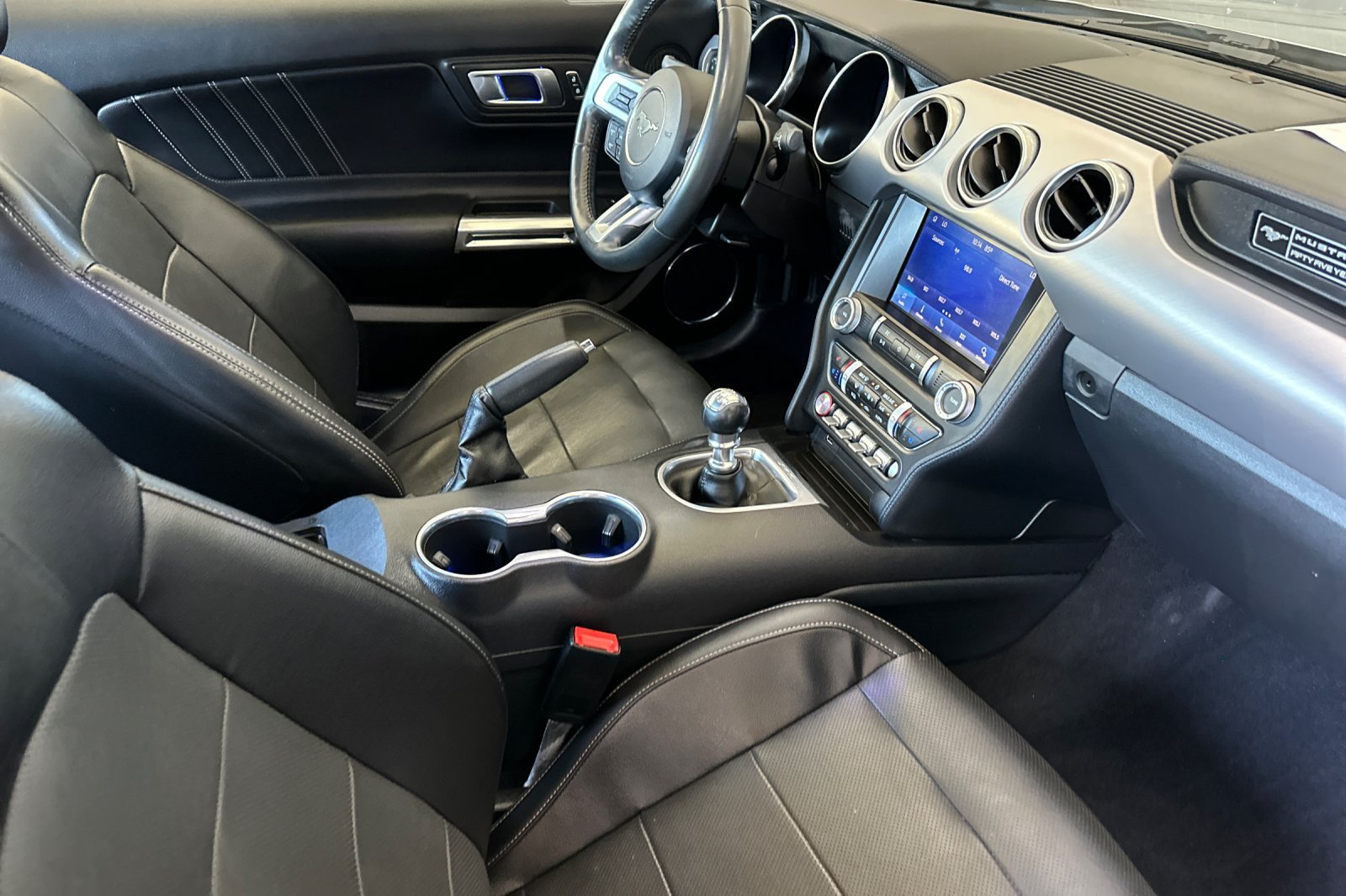 Used 2020 Silver Ford GT Premium image 15