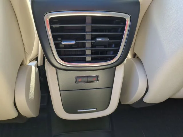 Used 2019 Blue Lincoln Reserve image 33