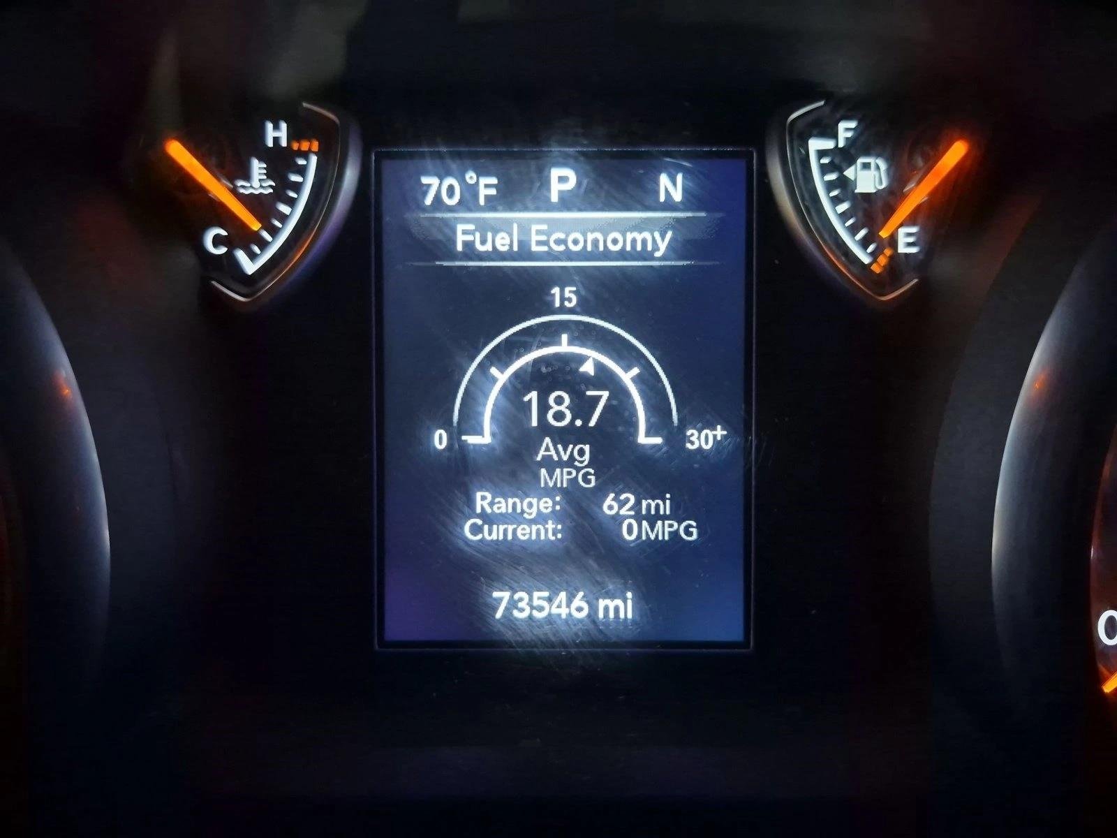 Used 2018 Bright White Clearcoat Jeep Sport S image 9