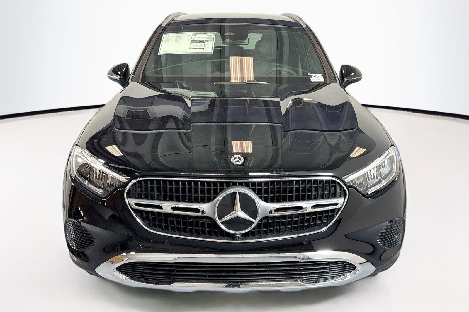 New 2026 Black Mercedes-Benz GLC 300 image 2