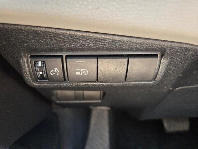 Used 2022 Jet Black Toyota L image 13