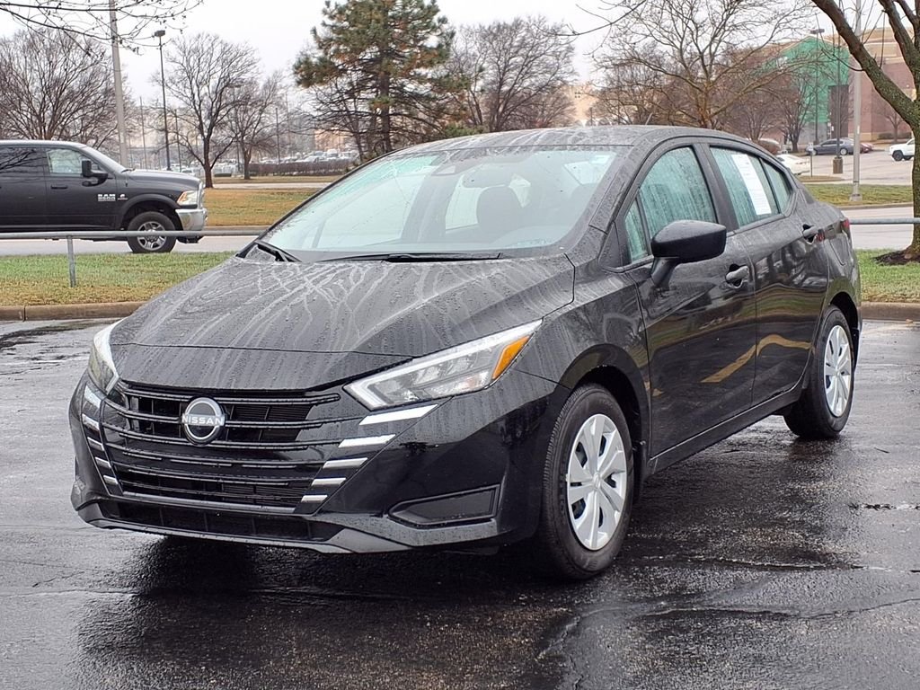 Used 2025 Nissan Versa Sedan S with VIN 3N1CN8DV7SL812536 for sale in Kansas City