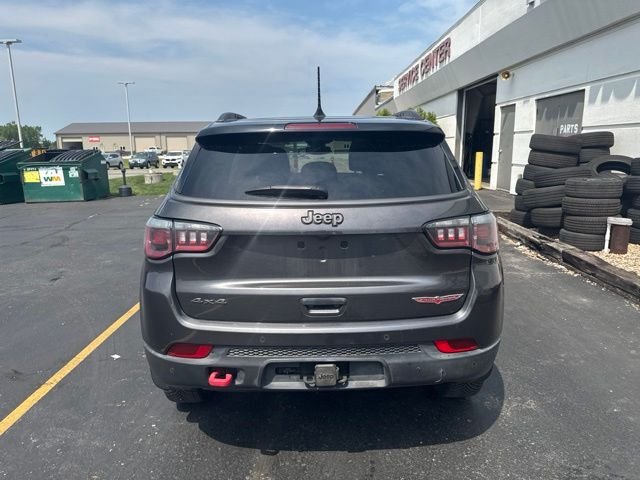 Used 2018 Granite Crystal Metallic Clearcoat Jeep Trailhawk image 6