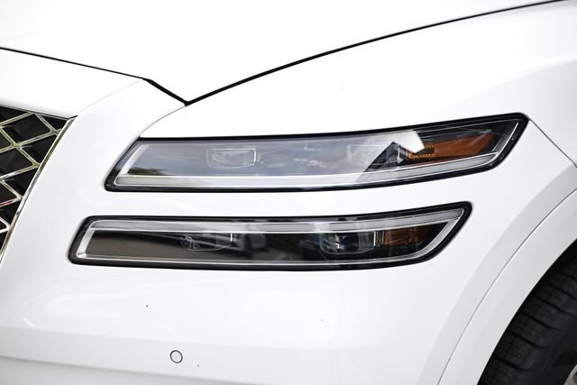 Used 2024 Alta White Genesis 3.5T Prestige image 12