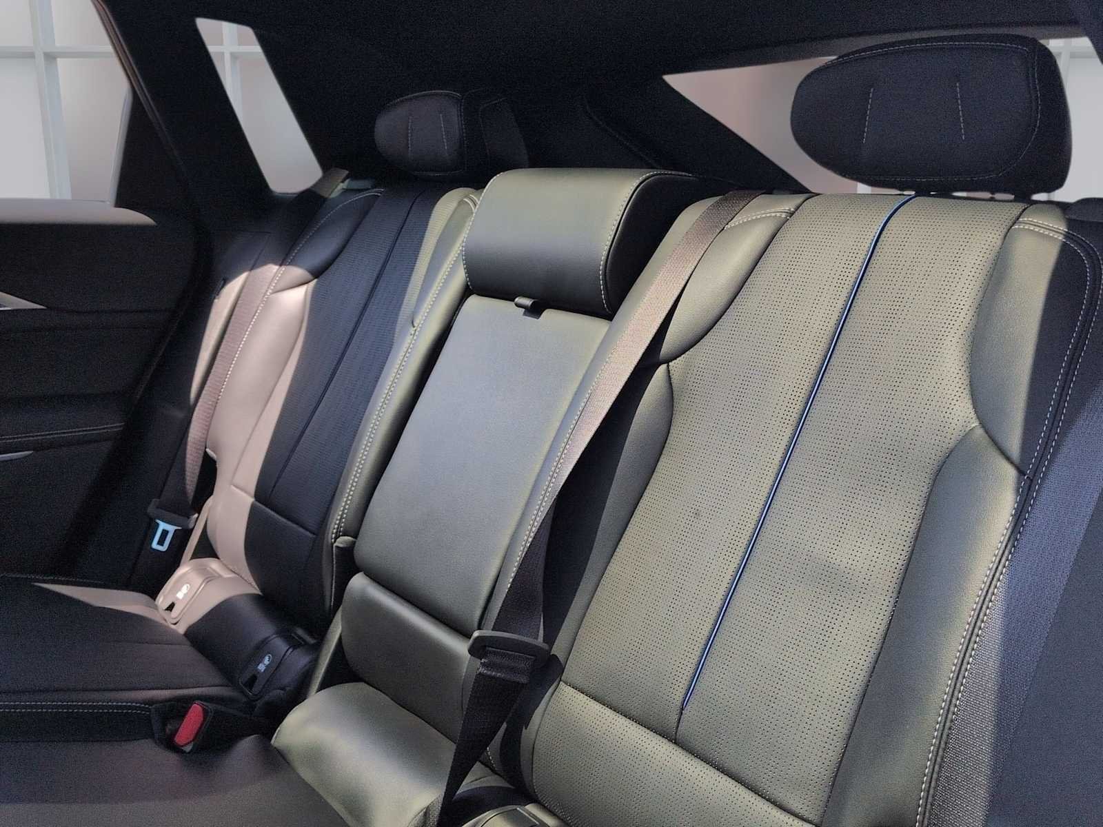 2026 Cadillac LYRIQ V - Photo 25