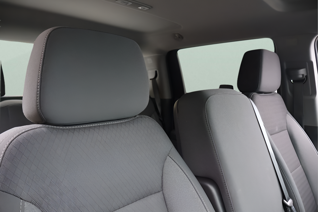 Used 2023 White Chevrolet LT image 18