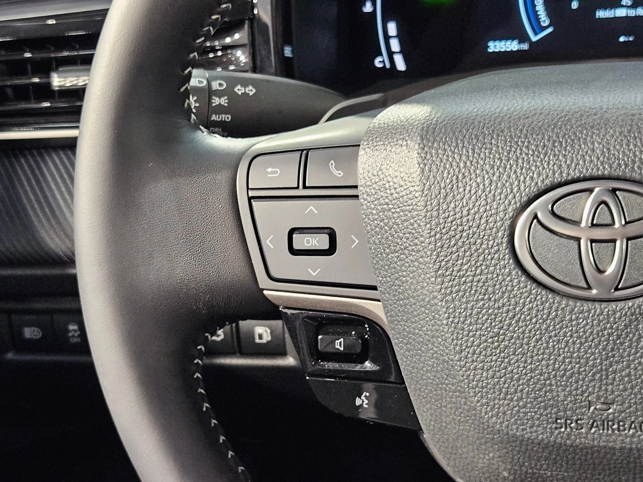 Used 2025 Heavy Metal Toyota SE image 27