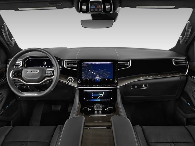 2024 Jeep Grand Wagoneer L Series II - Photo 3