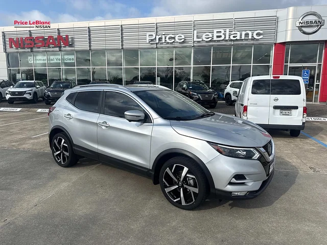 2022 Nissan Rogue Sport SL