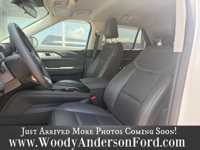 Used 2026 Star White Ford Active image 9
