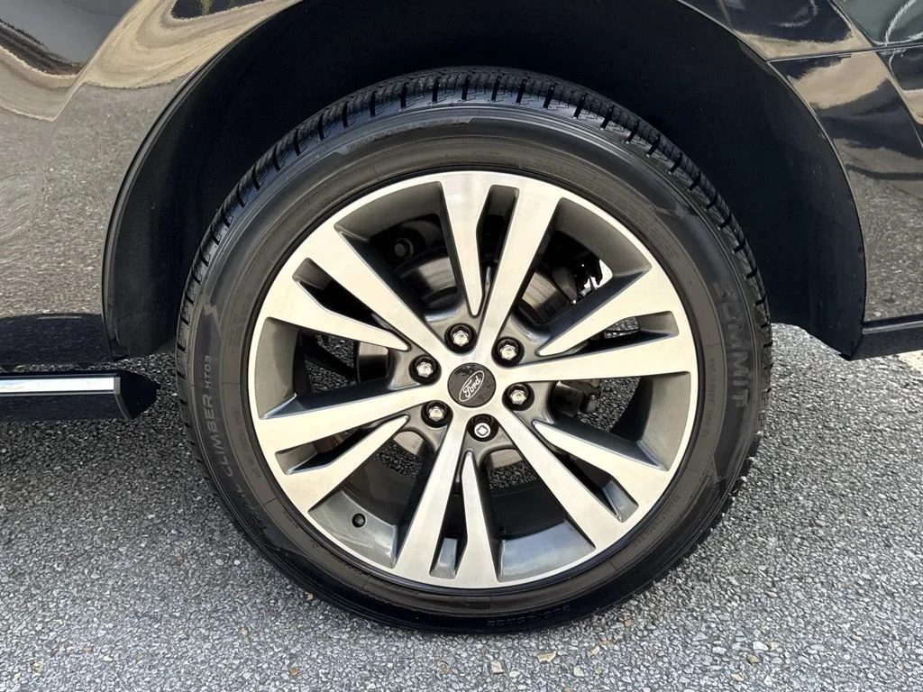 Certified Used 2020 Agate Black Ford Platinum image 4