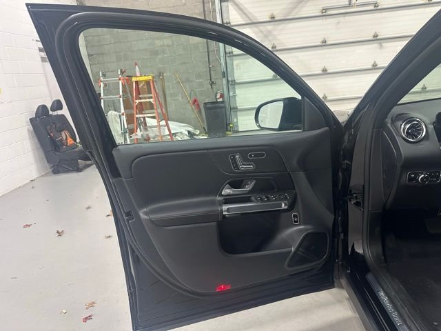 Used 2026  Mercedes-Benz GLB 250 image 13