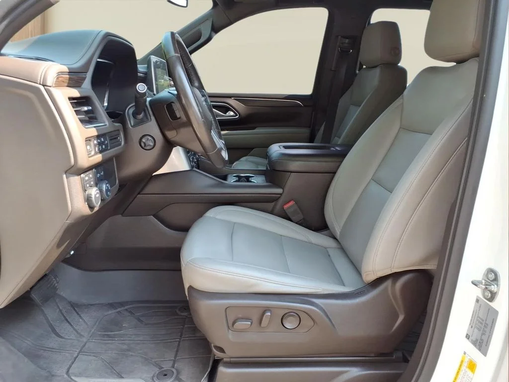 Certified Used 2022 White Chevrolet Z71 image 13