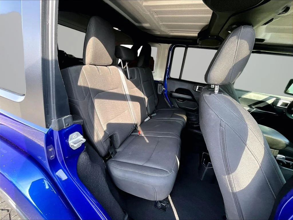 Used 2018 Blue Jeep Unlimited Sahara image 28