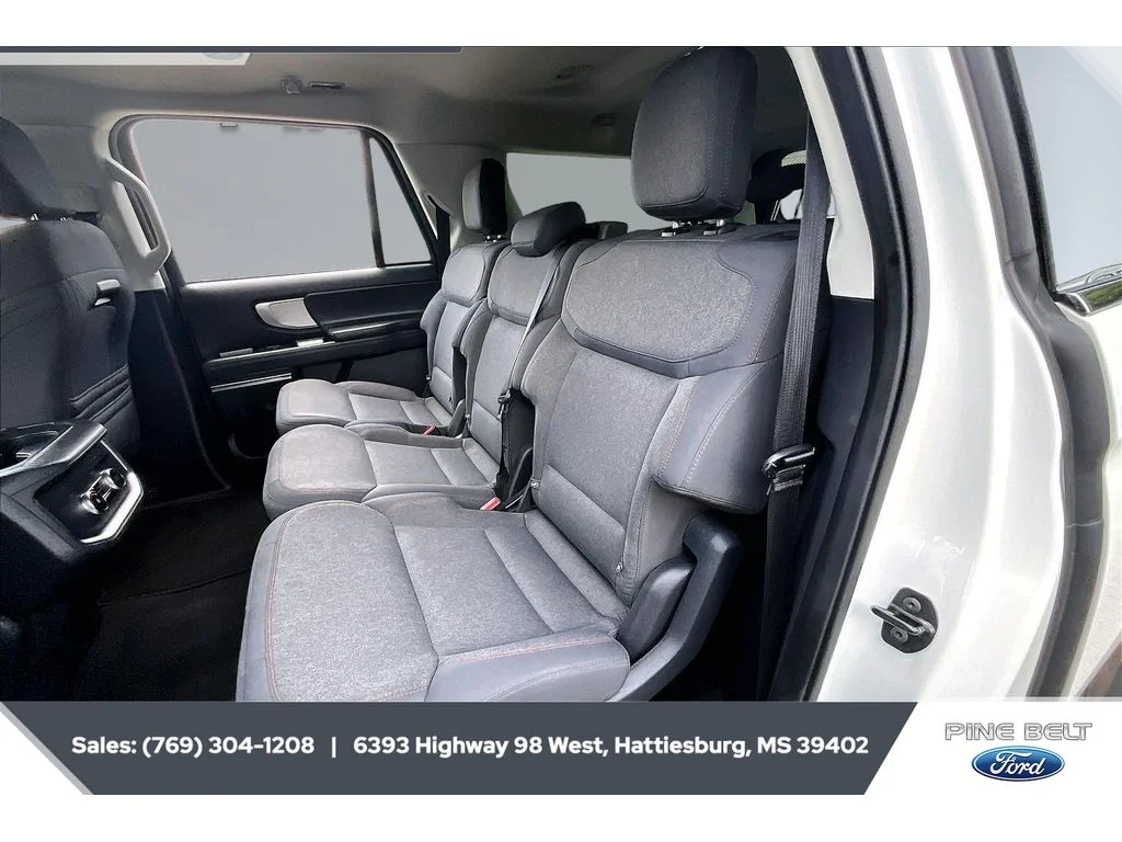 Used 2025 WHITE Ford Active image 19