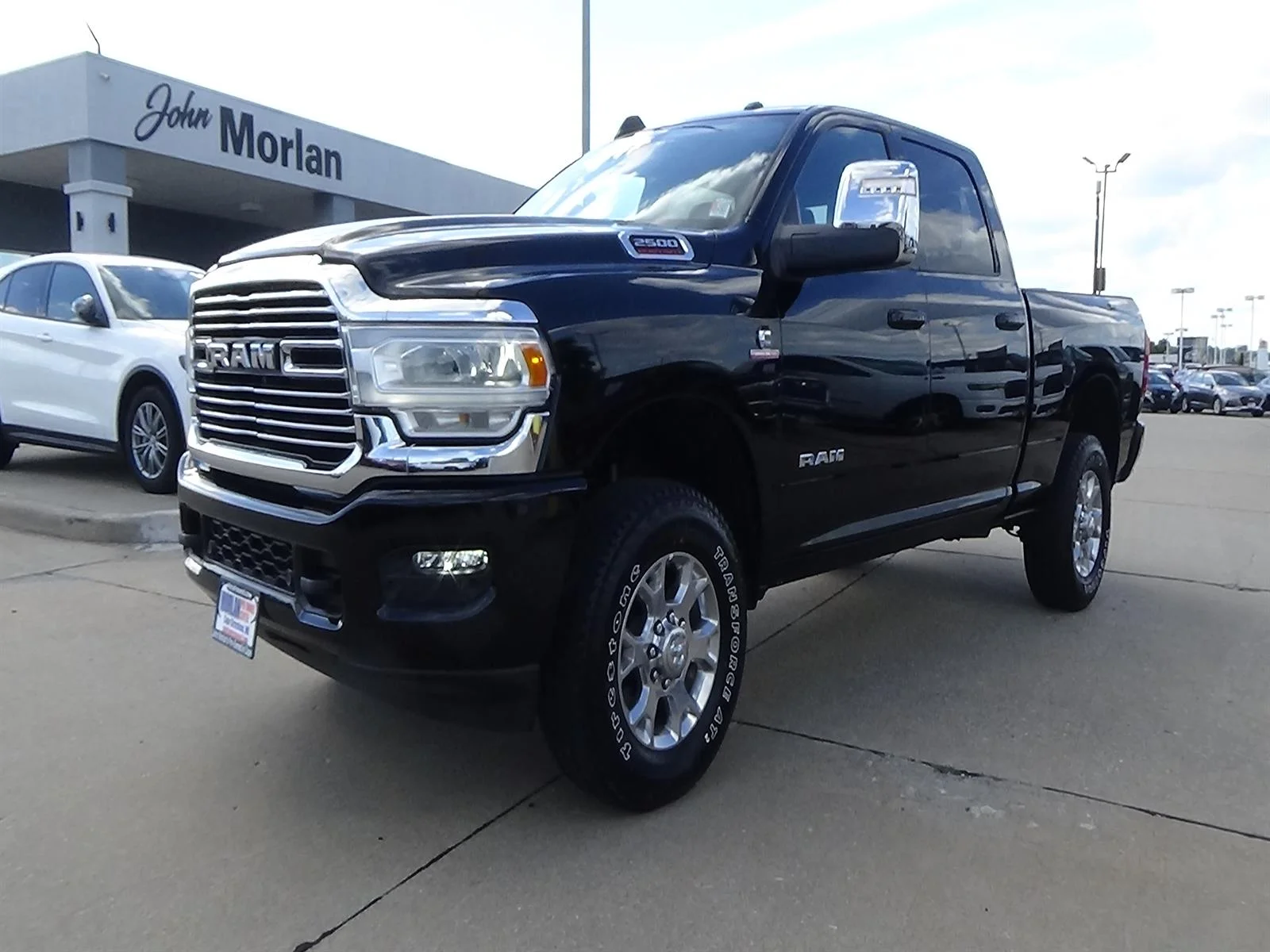 Certified Used 2024 Diamond Black Crystal Pearl Coat (pxj) RAM Laramie image 2