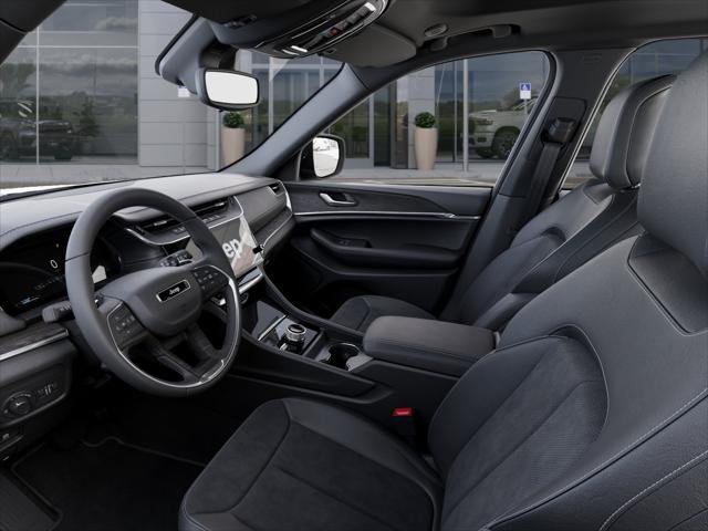 New 2026 Diamond Black Crystal Pearlcoat Jeep Laredo image 22