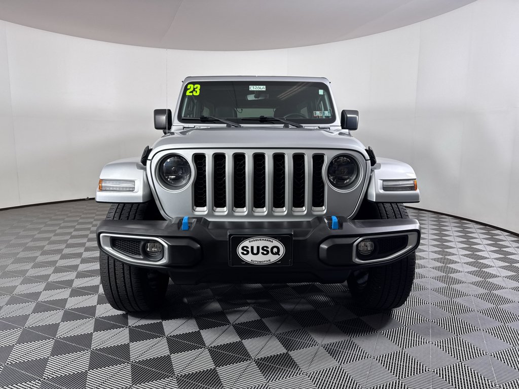 Used 2023 Silver Zynith Clearcoat Jeep Sahara image 2