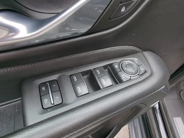 2023 GMC Yukon XL Denali - Photo 13