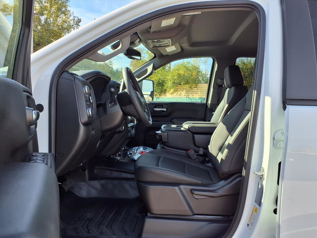 2026 GMC Sierra 3500HD Pro - Photo 15