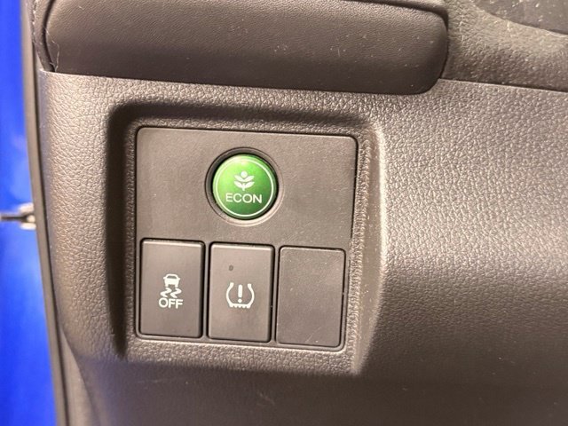 Used 2018  Honda LX image 16