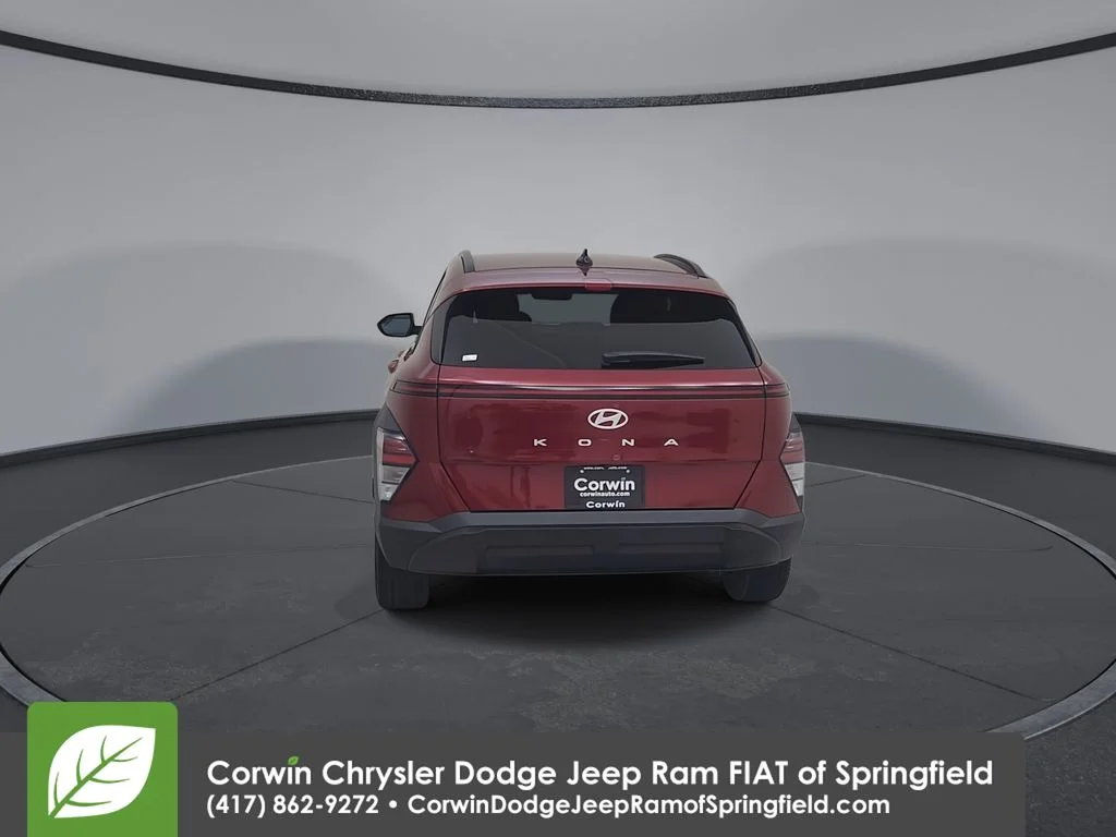 Used 2025 Red Hyundai SEL image 12