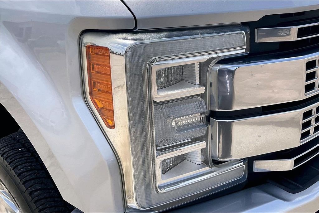 Used 2017 Silver Ford Platinum image 33
